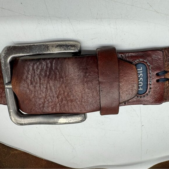 Vintage Fossil Mens Brown Genuine Leather Buckle Belt Size 34 Classic Casual - Picture 2 of 9